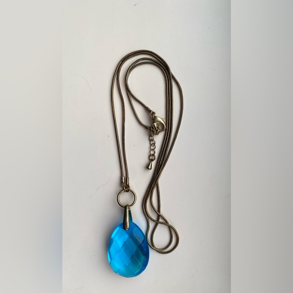 Jennifer Lopez Deseo Aquamarine Pendant Necklace - Picture 2 of 4